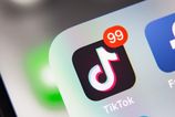 Europska komisia hrozi Tiktoku Instagrame a Facebooku pokutou