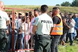Blizia sa volby v Zehre sa pobili dve rodiny jedna zena skoncila v nemocnici Policia sa zaobera trestnym stihanim