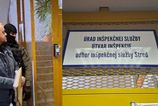 Zadrzani curillovci stravili noc v policajnych celah advokat kubina ich chce zastupovat aj ked inspekcia je proti