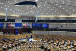 Europarlament podporuje silnejsi socialny model obranu a sudzoznost v rozpocte EU 2027