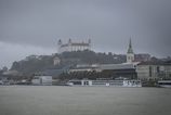 Slovensko caka chladna a dazdiva nedela na horach napadne aj sneh