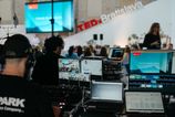 TEDxBratislava 2026 prichadza do priestorov Umelka centrum modernheho umenia a komunity Storocny priestor oije mylienkami o lahkosti ktora ma vahu