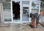 bleskovy utok na bankomat v lehote pod vtacnikom rijadena explozia otrasila namestiem a zlodeji okamzite usli