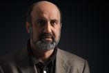 Autor Ciernej labute Nassim Nicholas Taleb prichadza na Slovensko