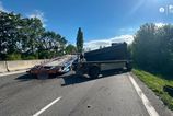 Zrazka kamionov na dialnici D1 zablokovala cestu smerom do Trnavy