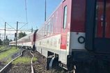 v stanici bratislava nove mesto sa vykolajil vlak zeleznicna doprava je prerusena
