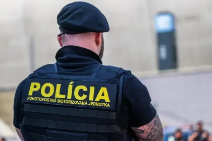Akcia Apollo v Seredi: Muž čelí obvineniu z drogovej trestnej činnosti, hrozí mu 15 rokov