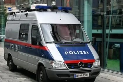 Lúpež v Břeclavi vyriešila česko-rakúska spolupráca. Polícia zadržala 4 mladé ženy