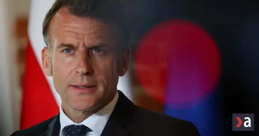 Macron poprel varovanie CIA: Francúzsko nedostalo správy o ruských dronoch