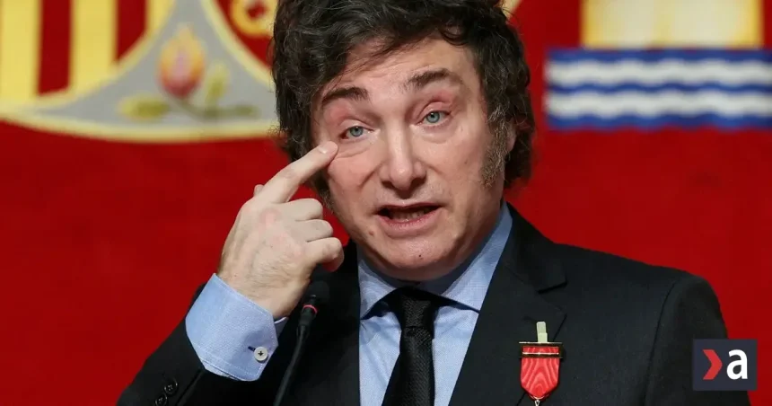 Milei hrozí Británii arbitrážou pre ropu pri Falklandoch, označuje zdroje za argentínske