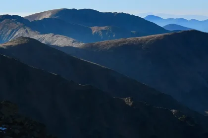 Nedeľa bude teplá a slnečná, na západe večer dážď a búrky