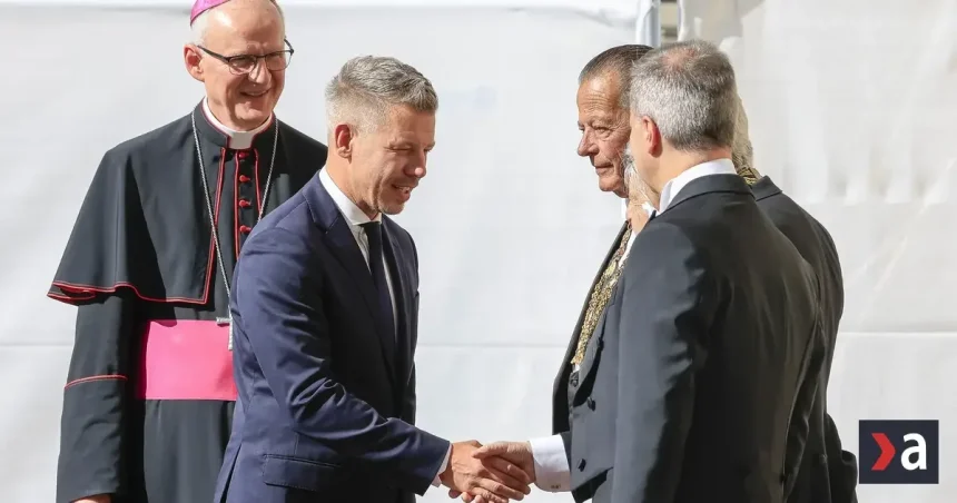 Pápež prijal vo Vatikáne maďarského premiéra, ten ho pozval do Maďarska