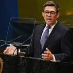 Premiér Spojeného kráľovstva vyzval v OSN na bezpečnú AI pod dohľadom štátov