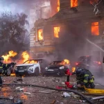 Ruské údery na Kyjev zasiahli vedecký ústav a nemocnicu, zahynulo minimálne 7 osôb