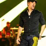 Slovenky ho takmer vyzliekli. Enrique Iglesias priniesol do Bratislavy latino šou