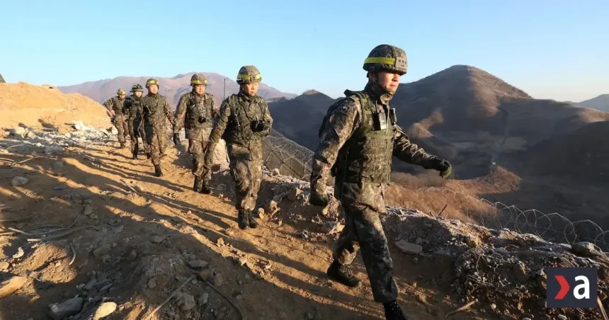 Traja juhokórejskí vojaci zranení pri výbuchu v demilitarizovanej zóne