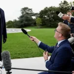 Trump odmietol CNN na palube Air Force One, dostala sa tam konzervatívna stanica