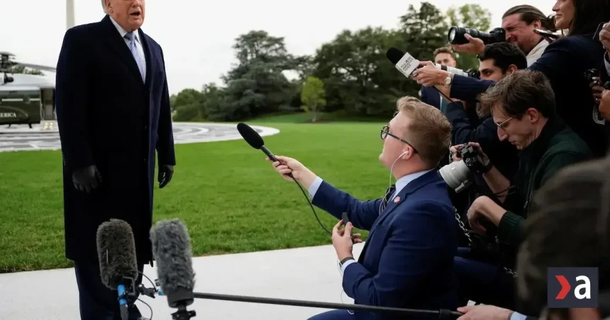 Trump odmietol CNN na palube Air Force One, dostala sa tam konzervatívna stanica