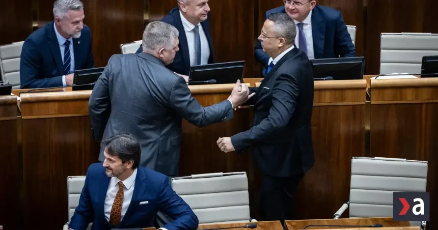 Blížia sa rozpočtové termíny. Koalícia sa radí, ako postupovať. Do hry vstúpi Ústavný súd