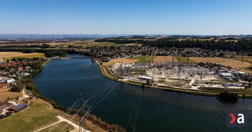 Google buduje tesne za hranicami obrovské centrum, miestni protestujú