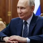 Kremeľ: Putin nariadil zastaviť útoky len na deň volieb na Ukrajine