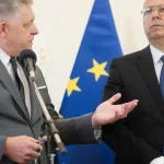 Kupovanie voličov alebo nevyhnutnosť? Experti posúdili vládny plán zvýšiť platy o 8,4 %