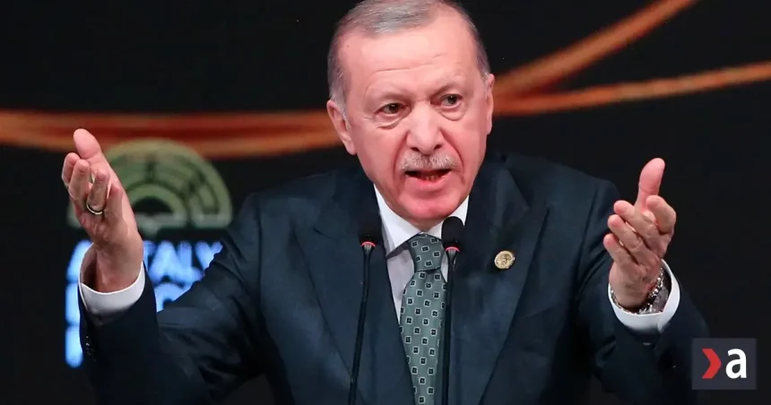 Turecký politický otras: Primátor opozičného Izmiru vstúpil do Erdoganovej strany