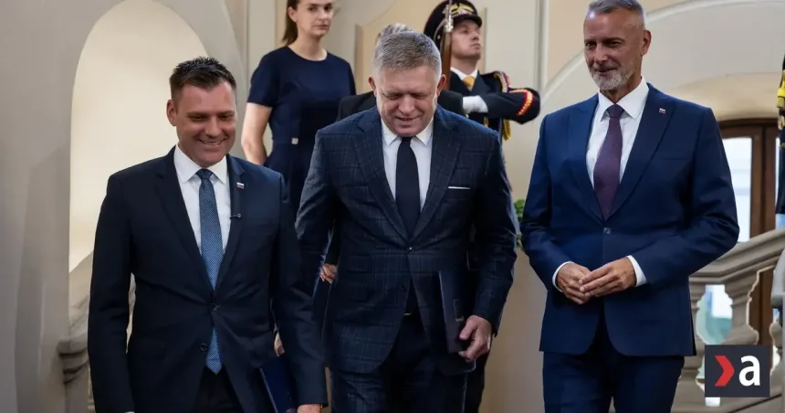Vláda sa dokáže obhájiť už iba strachom z vojny, Fico vyšiel z krízy prvýkrát slabší